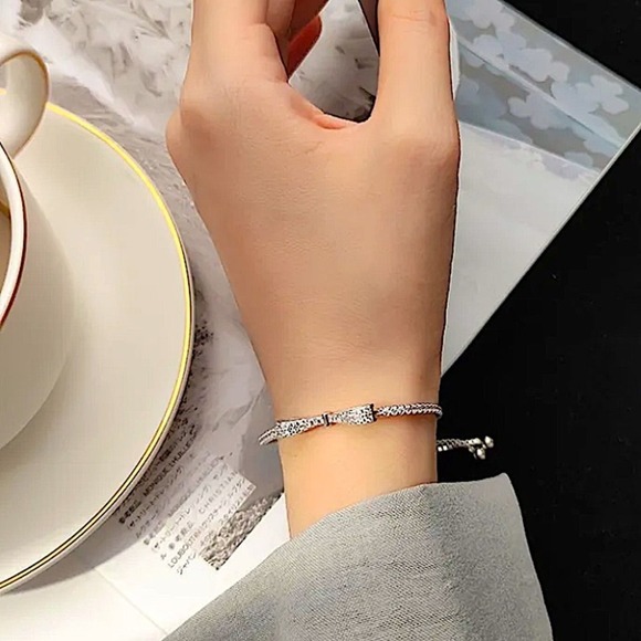 Silver Zircon Bow Knot Bracelet, Adjustable, Women’s, Minimalist, Jewelry - Picture 4 of 7